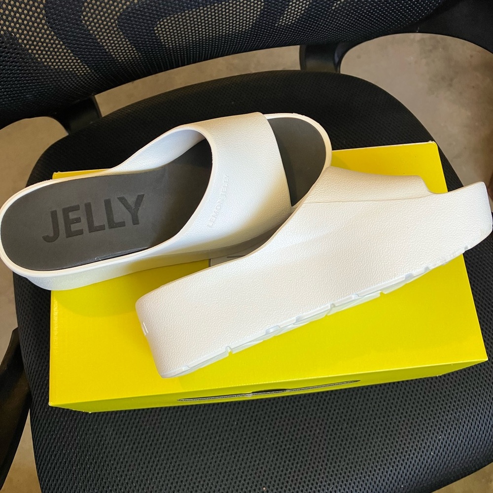 Women’s Lemon Jelly white slides size 6. UK size 36. - Picture 2 of 5